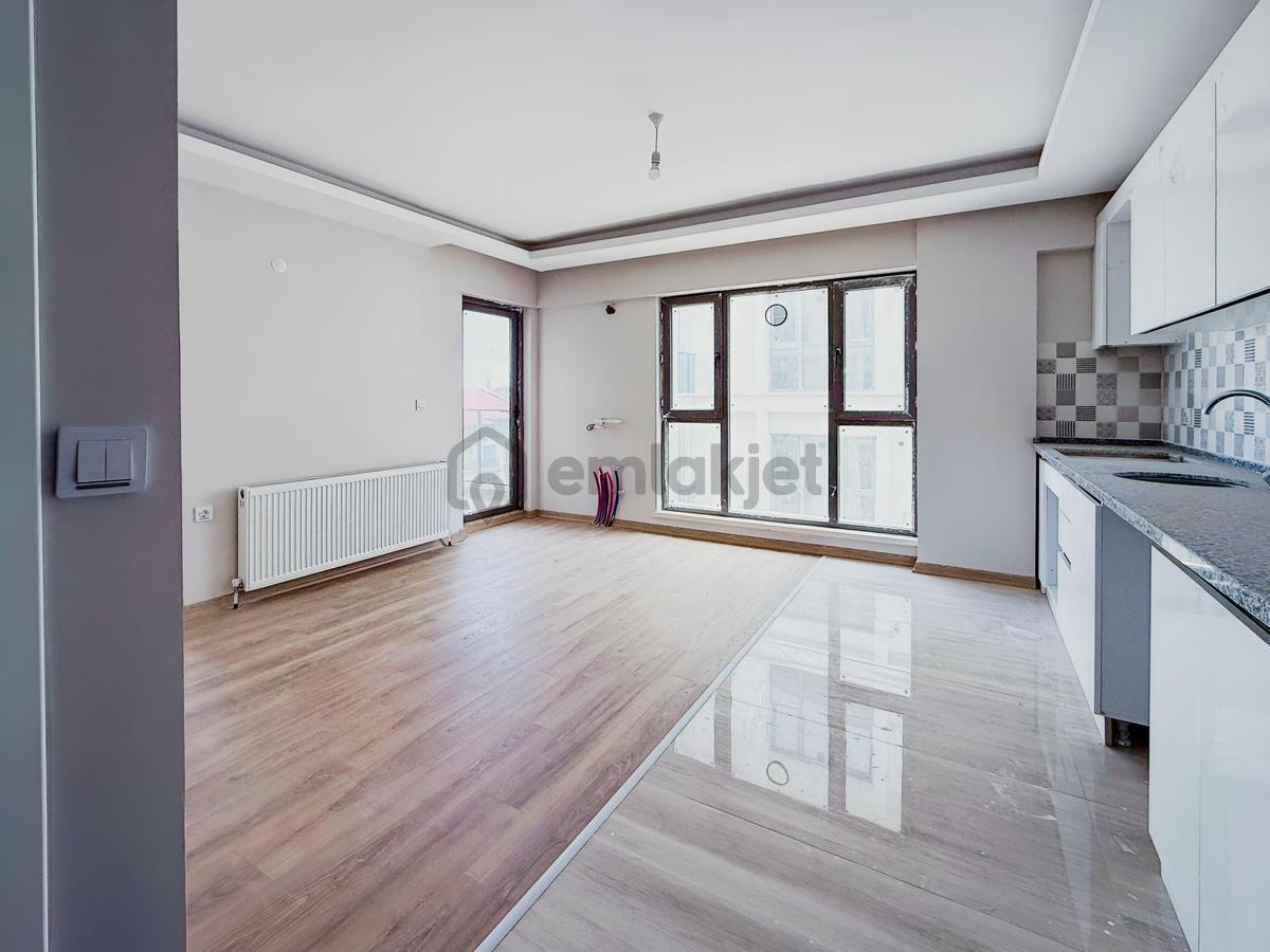 İncek Site İçinde Güneydoğu Cephe 1+1 Balkonlu Daire - 5