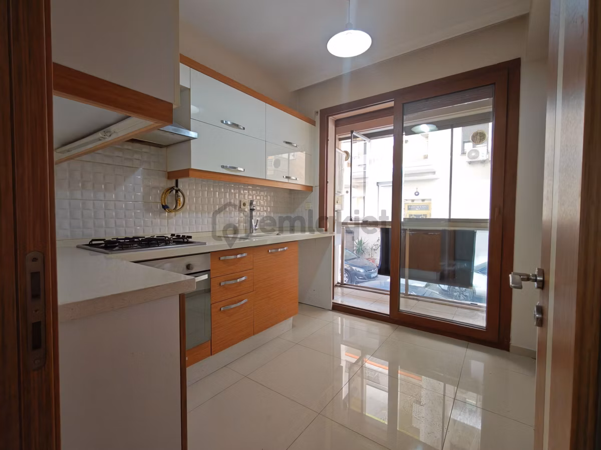 Nergiz Çarşısında 2+1 | Kilerli | Otoparklı
