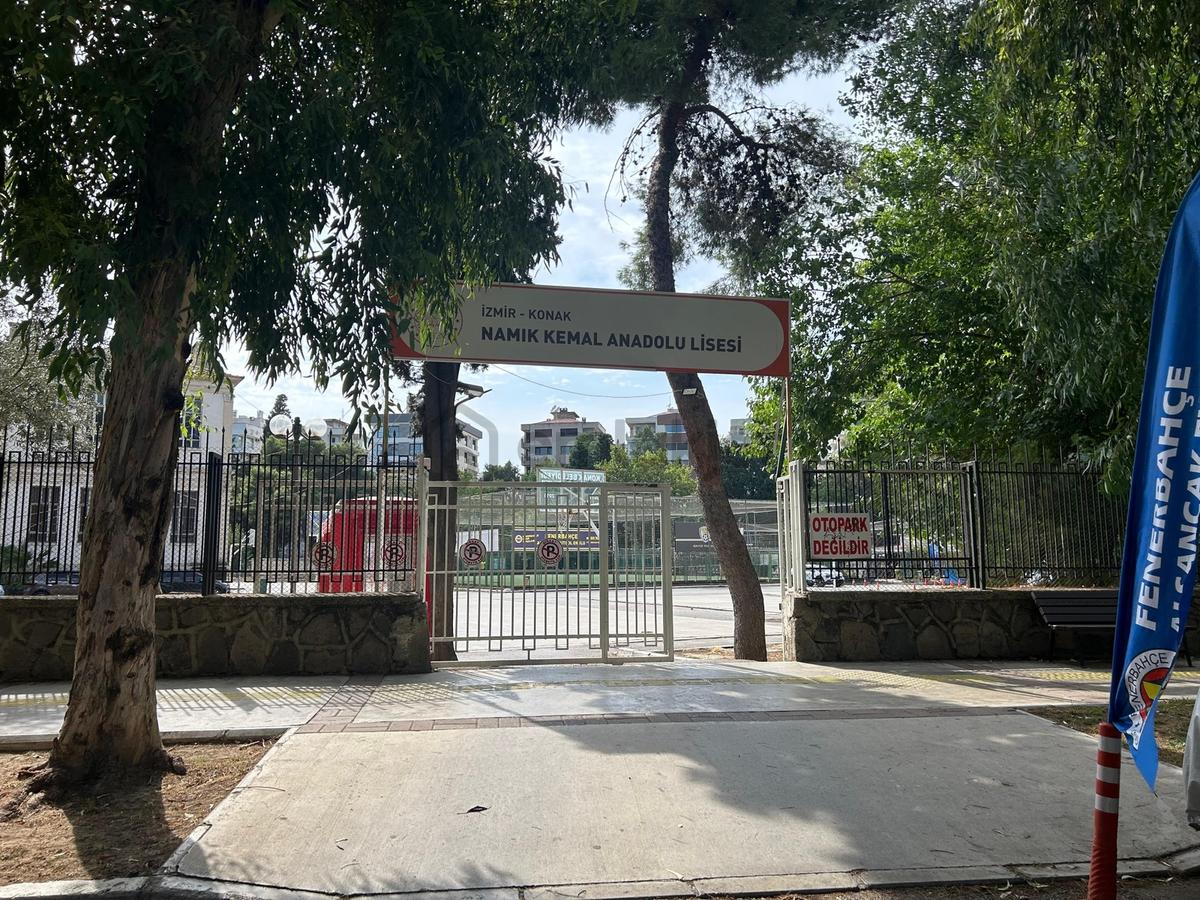 Alsancak' Ta Satılık Dükkan - 8