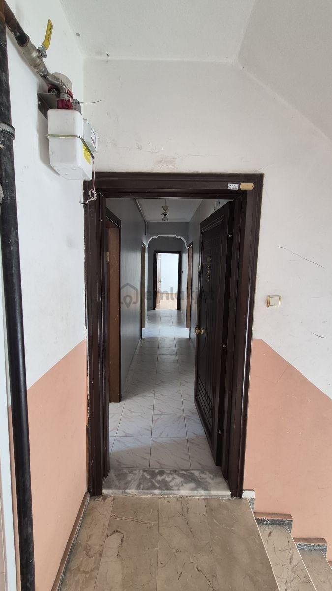 Cumhuriye Mahallesi Kiralık 3+1 Daire - 2