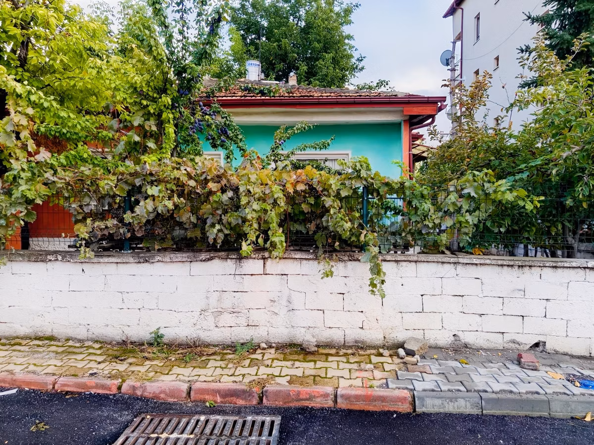 Beyşehir Hamidiye Mah.de 380 M2 Arsa İçerisinde Satılık 3+1 Ev - 22