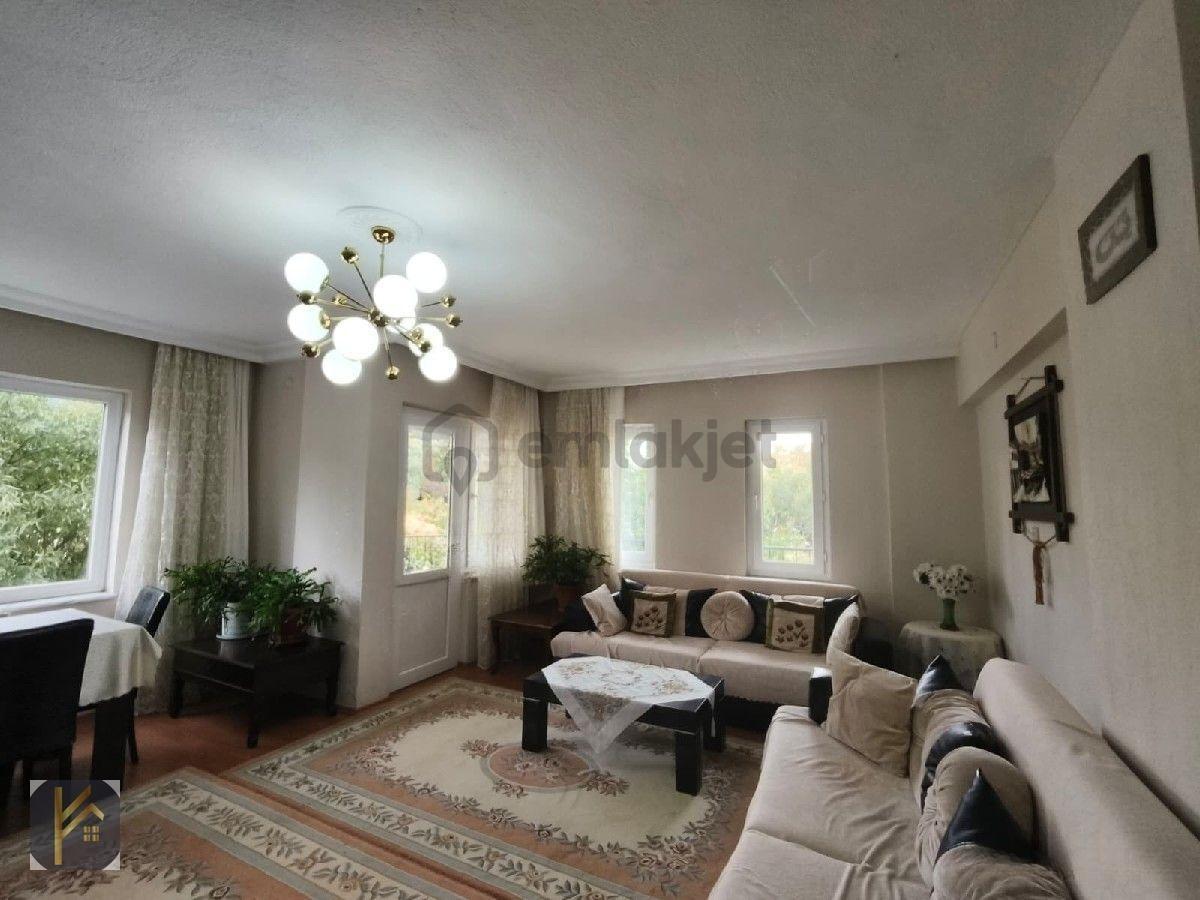 Başkarcı Mahallesinde 3+1 155 M2 Satılık Daire - 2