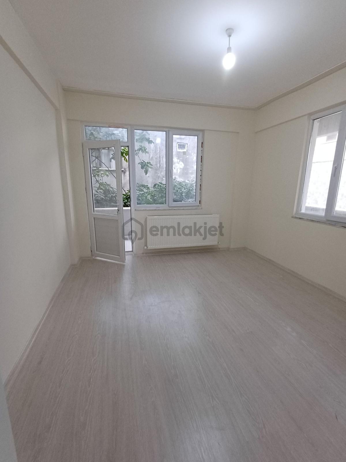 Kazimkarabekir Mah Yüksek Giriş 3+1 Balkonlu 140 M2 - 17