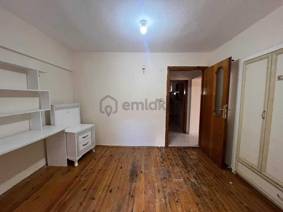 Aşağı Pazarcı Mahallesinde Kiralık 2+1 Daire - 11