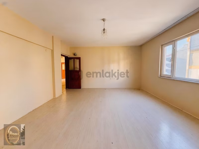 Roma' Dan Fatih Mahallesi' Nde Kiralık Daire - 4