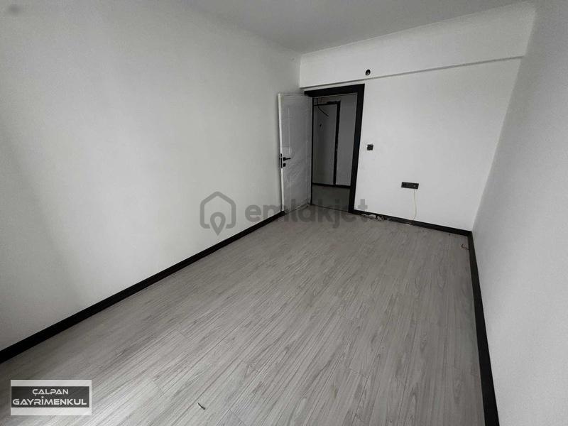 Küçükkayaş Mah. Sıfır Binada 2.katta Kiralık Daire - 27