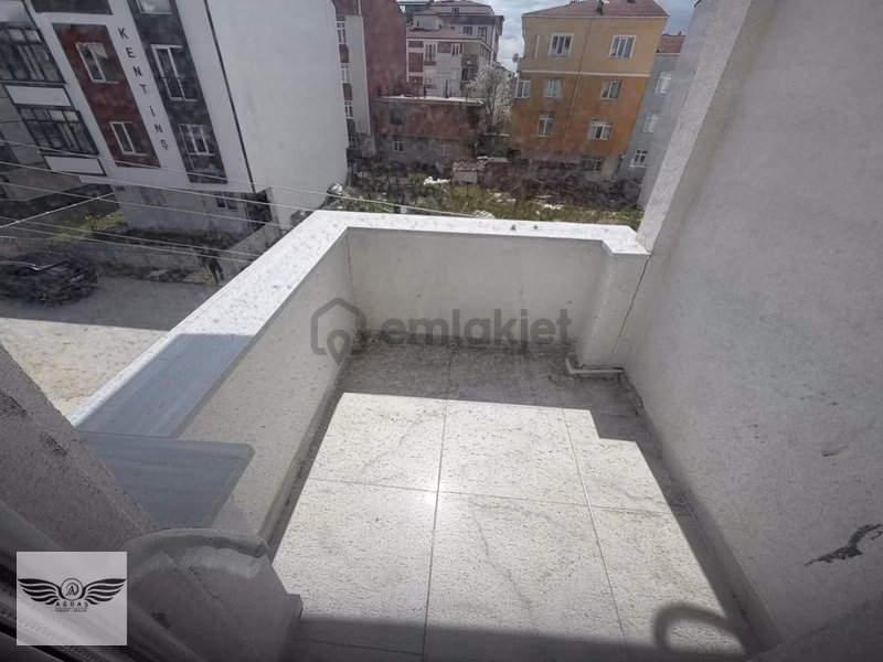 Koşe Başı Ara Kat Kıralık Daire Ön Cephe 2+1 - 15