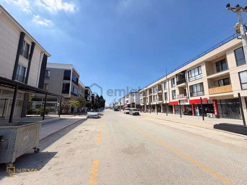 Hanlıköyde 200 M² Geniş Kullanım Alanlı Satılık Dükkan - 3