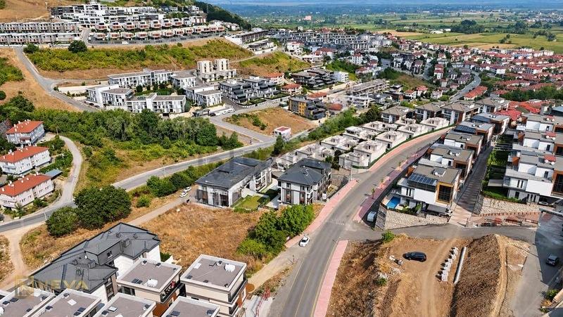 Serdivan İstiklal Mah. Satılık 626 M2 Konut İmarlı Arsa - 8