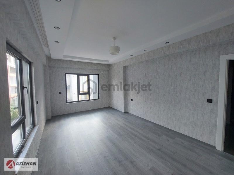 Azizhan'dan Şafak Caddesinde Kiralık 2+1 Daire - 12