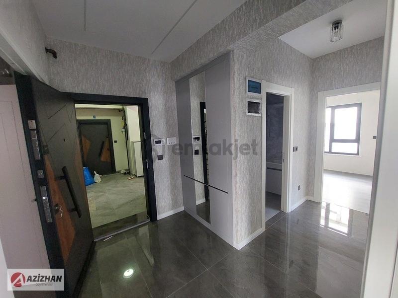 Azizhan'dan Şafak Caddesinde Kiralık 2+1 Daire - 3
