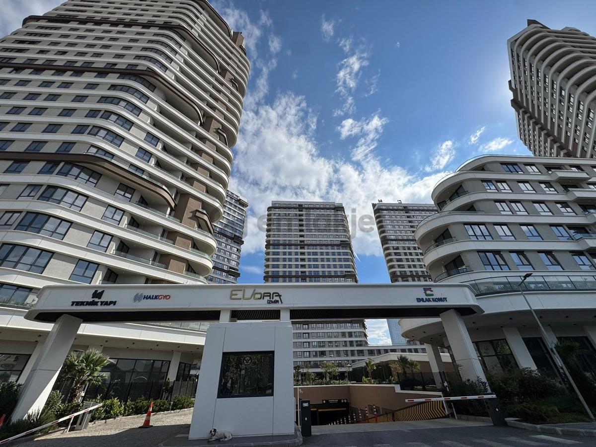 Alsancak Evora'da Deniz Manzaralı Sıfır 2+1 Kiralık Daire