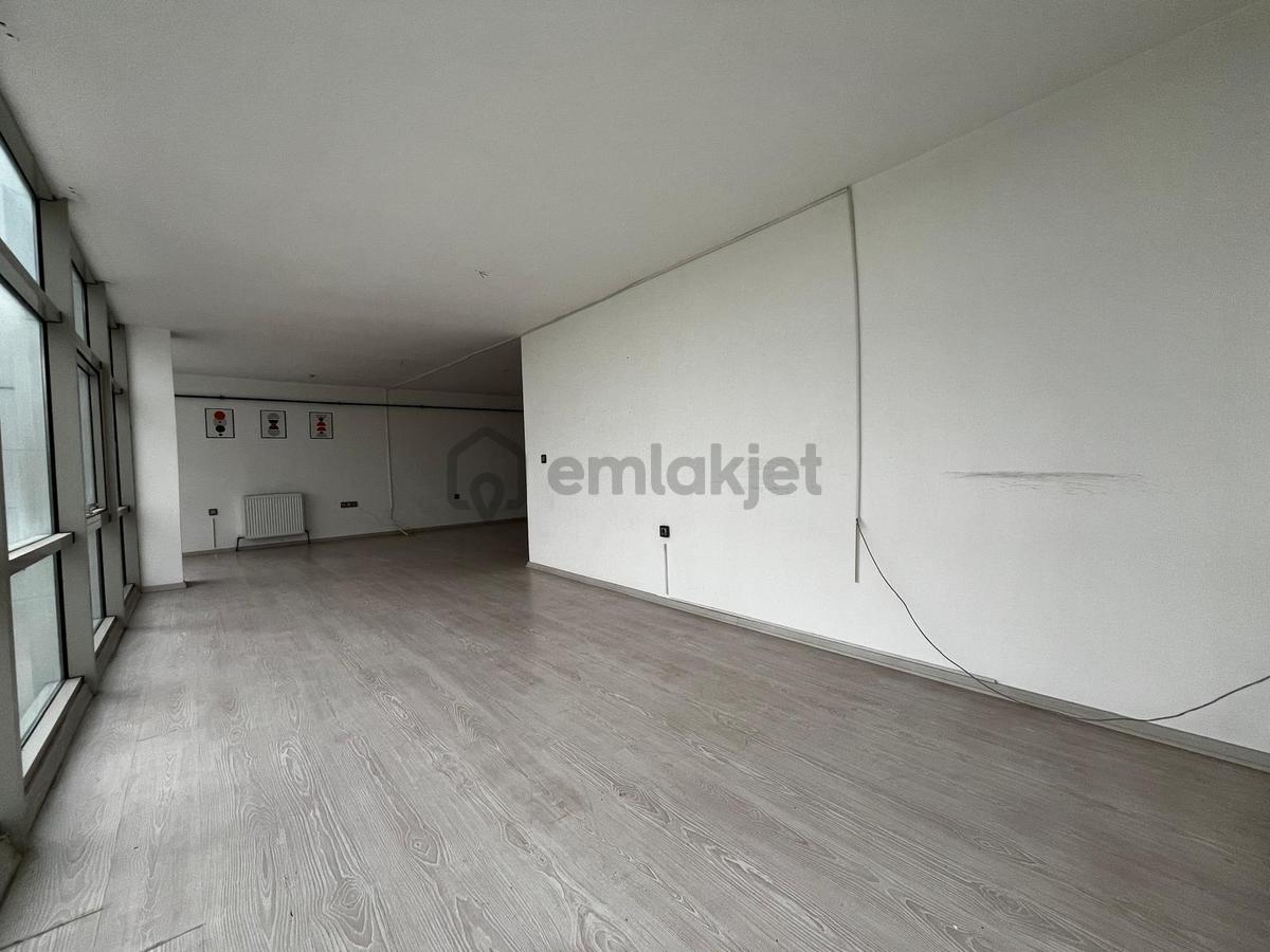 Bağlıca Bulvarı Üzerinde Tamamı Ticari Binada Kiralık 1+0 Ofis - 8