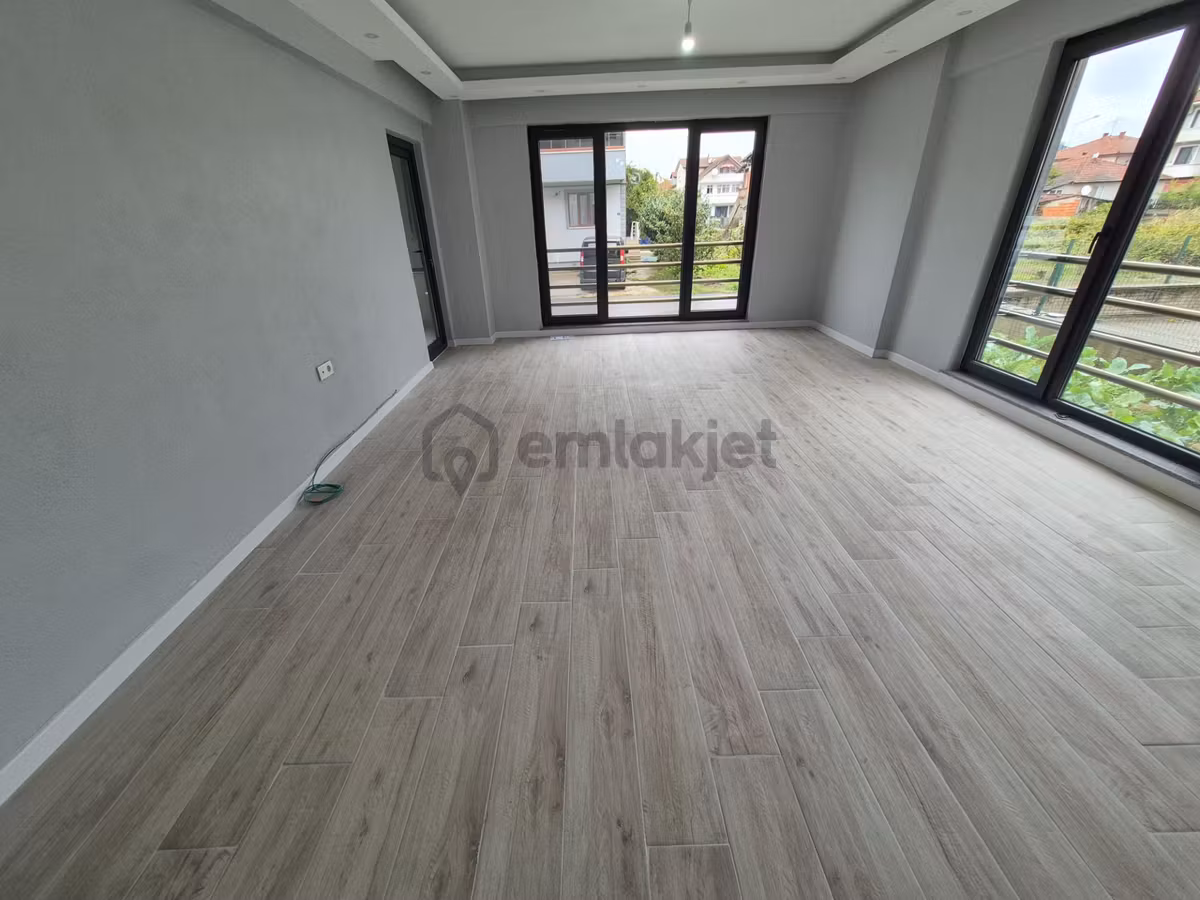 Serdivan Yazlık' Ta Kiralık (4+1) Daire - 6