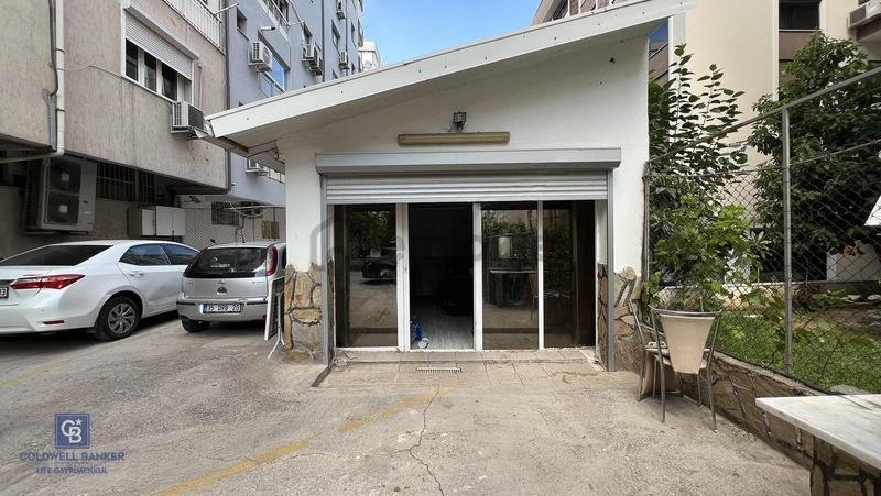 Karşıyaka Girne Bulvarı 4+1 Full Tadilatlı Satılık Daire - 34