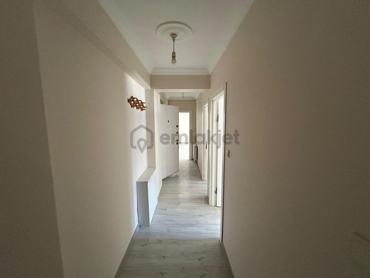 Samet Olgun'dan Cadde Cepheli Kiralık 2+1 - 6