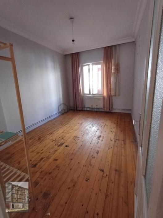 Şeref Emlak'tan İş Yeri Konut - 7