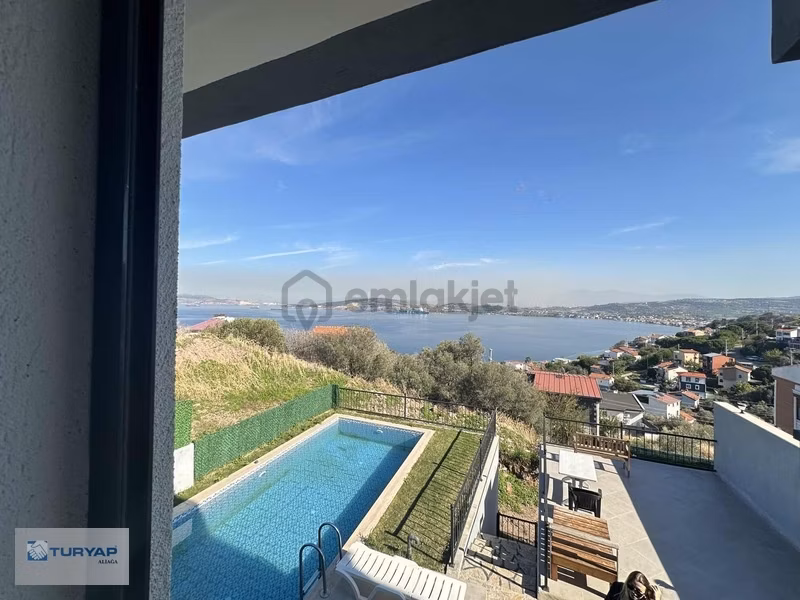 Yenifoçada Denize Yakın Havuzlu Kiralık Villa - 10