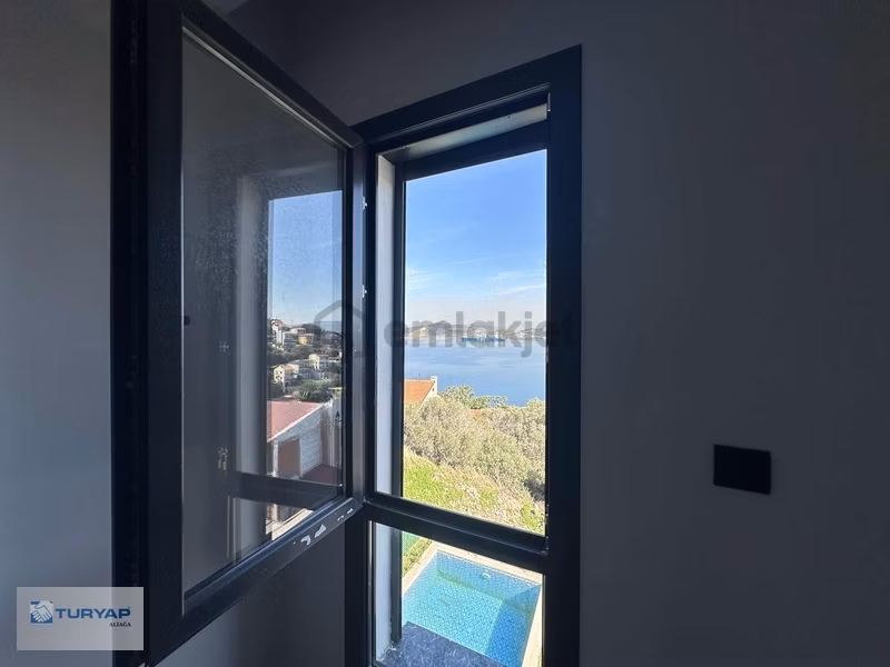 Yenifoçada Denize Yakın Havuzlu Kiralık Villa - 18