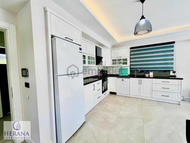 Denize 300m Mesafede Tam Müstakil Satılık Villa - 5