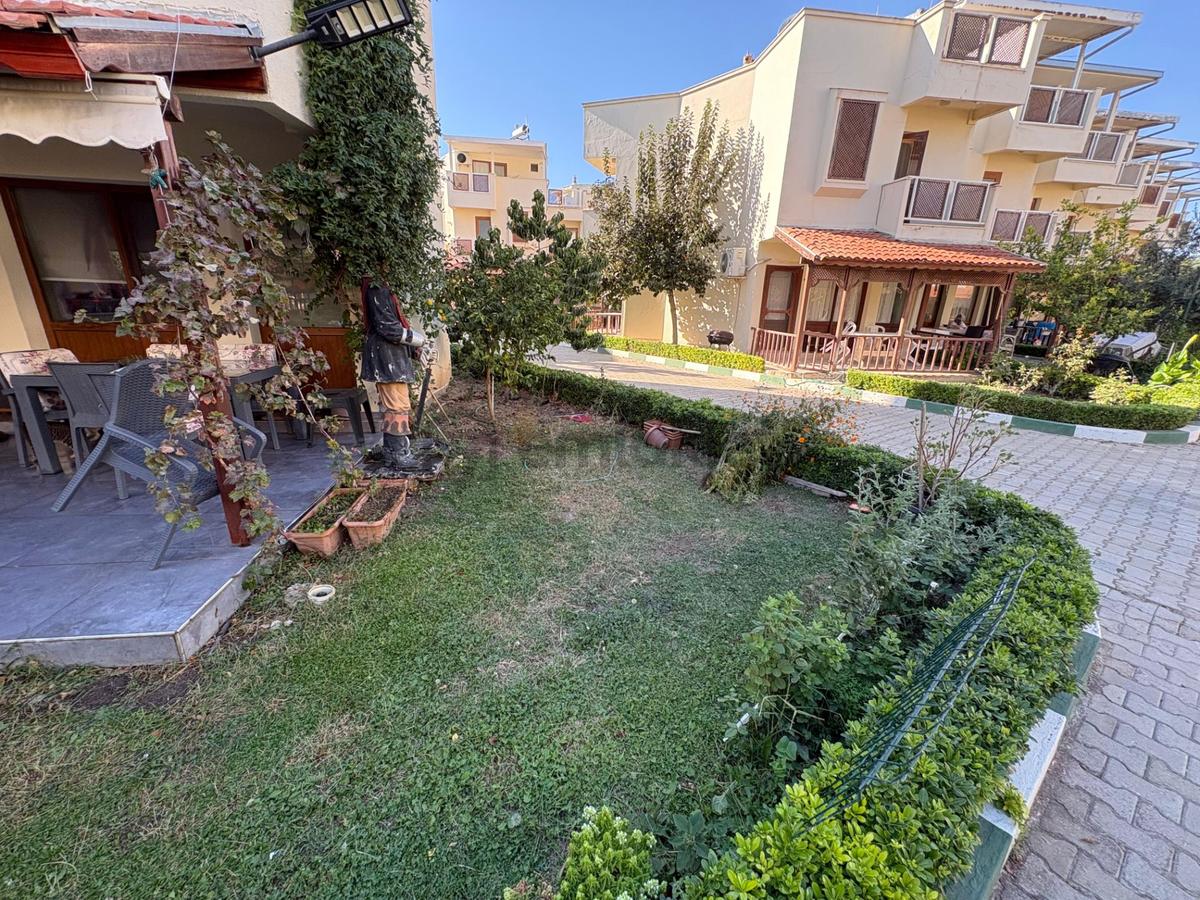Rota Emlak'tan Gümüldürde Denize Sıfır Site İçerisinde 4+1 Villa - 35