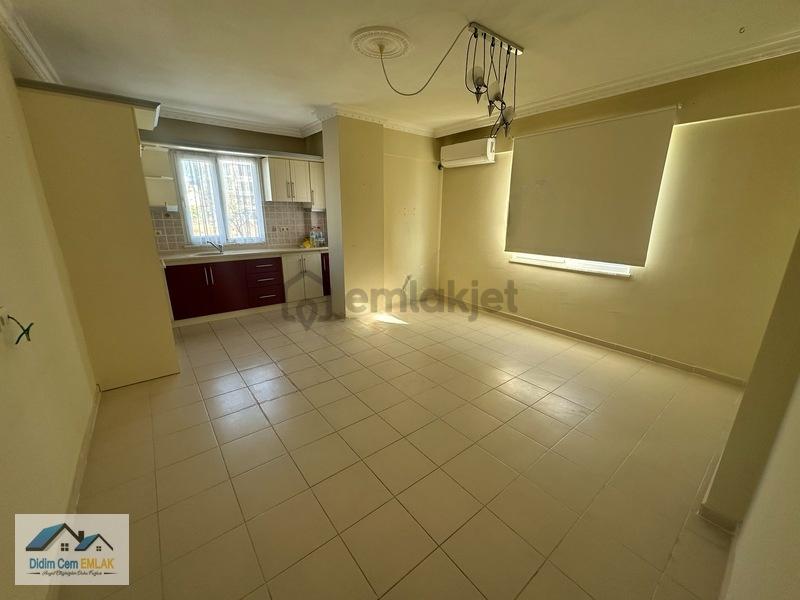 Efeler Mahallesinde Ara Katta Kiralık 2+1 Daire - 8