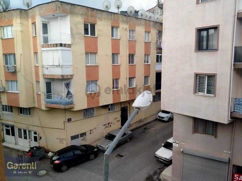 Balçova'da Jeotermal Isıtmalı, 2+1 Kiralık Daire (75m²)