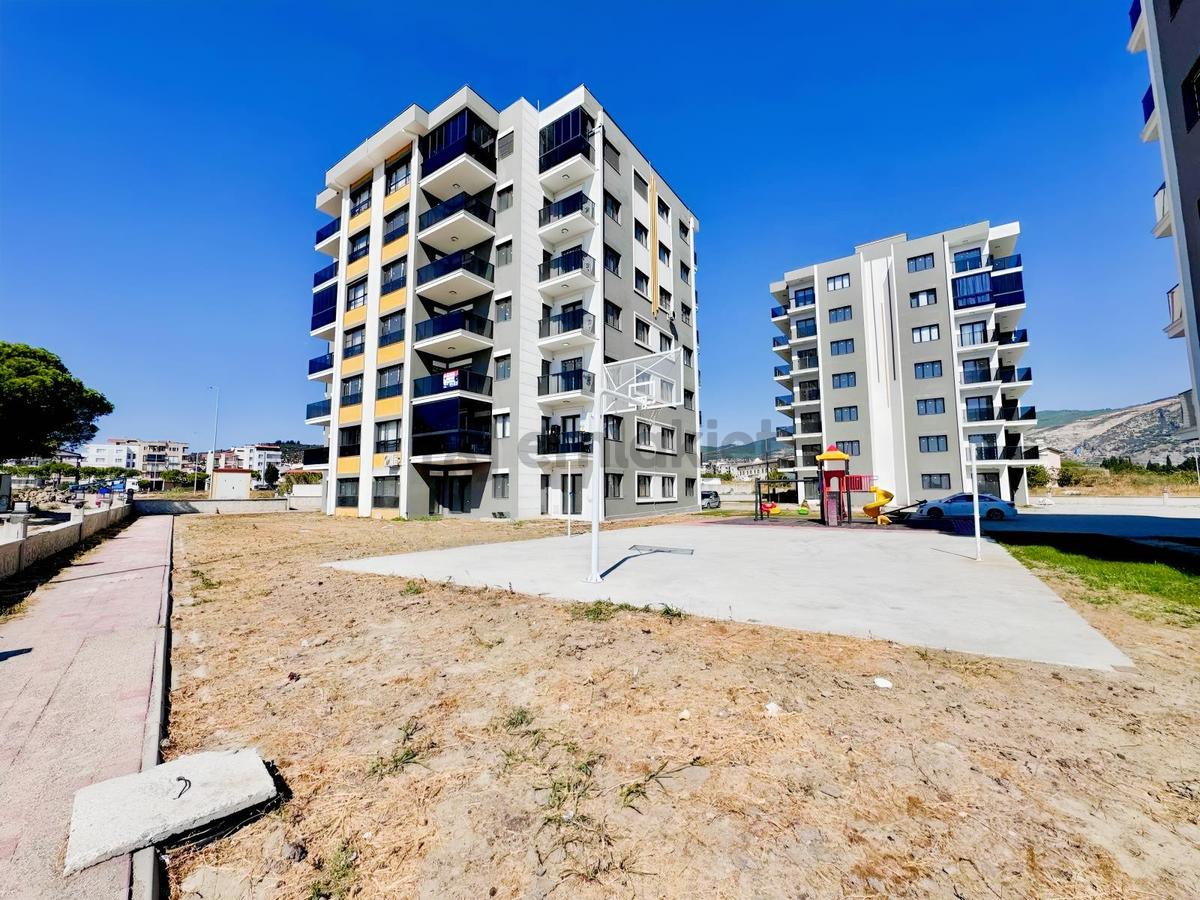 Yenicamii'de Site İçerisinde Sıfır 3+1 Ara Kat Daire - 3