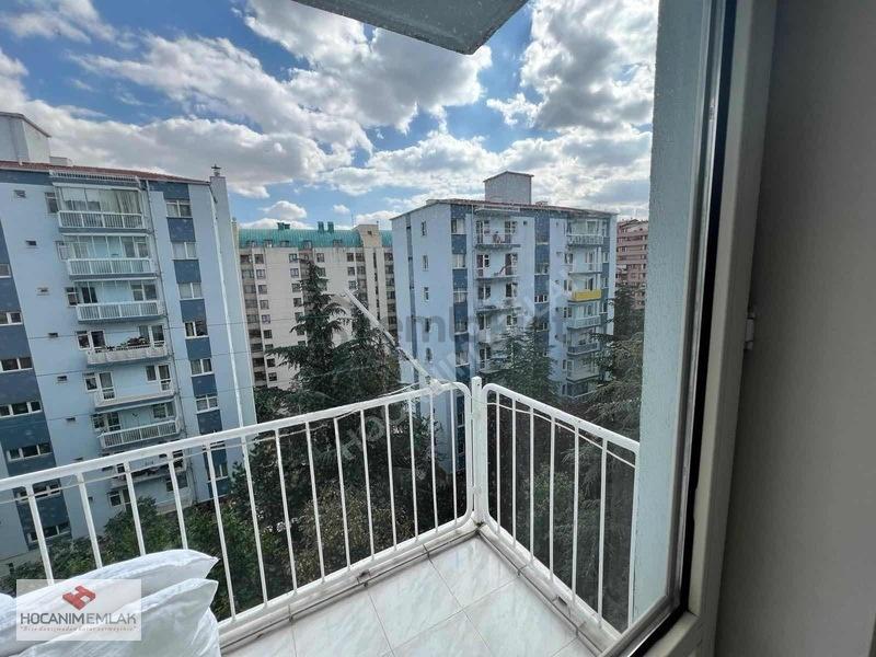 3. Basın Sitesinde Katta Asansörlü Otoparklı Möbleli 3+1 - 4