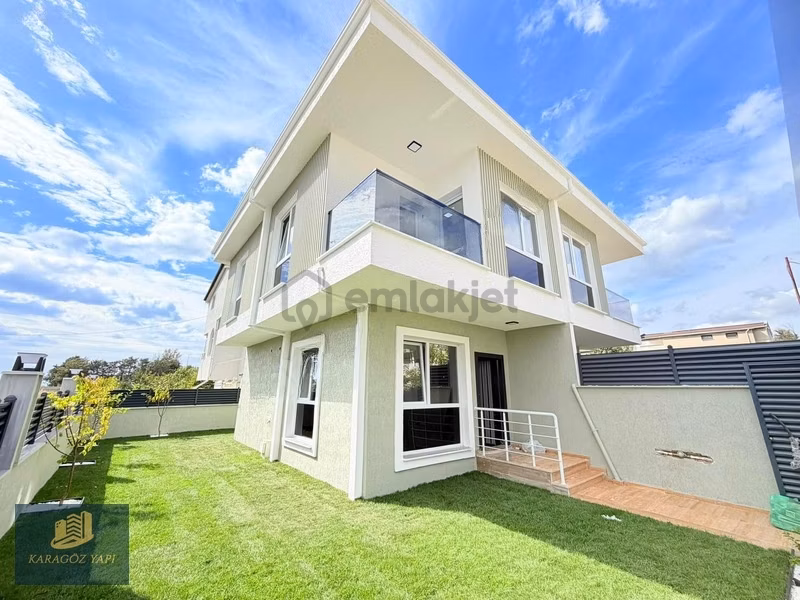 ~~karagöz Yapı~~ 3+1 Geniş Kullanım Geniş Bahçeli Yazlık Villa - 8