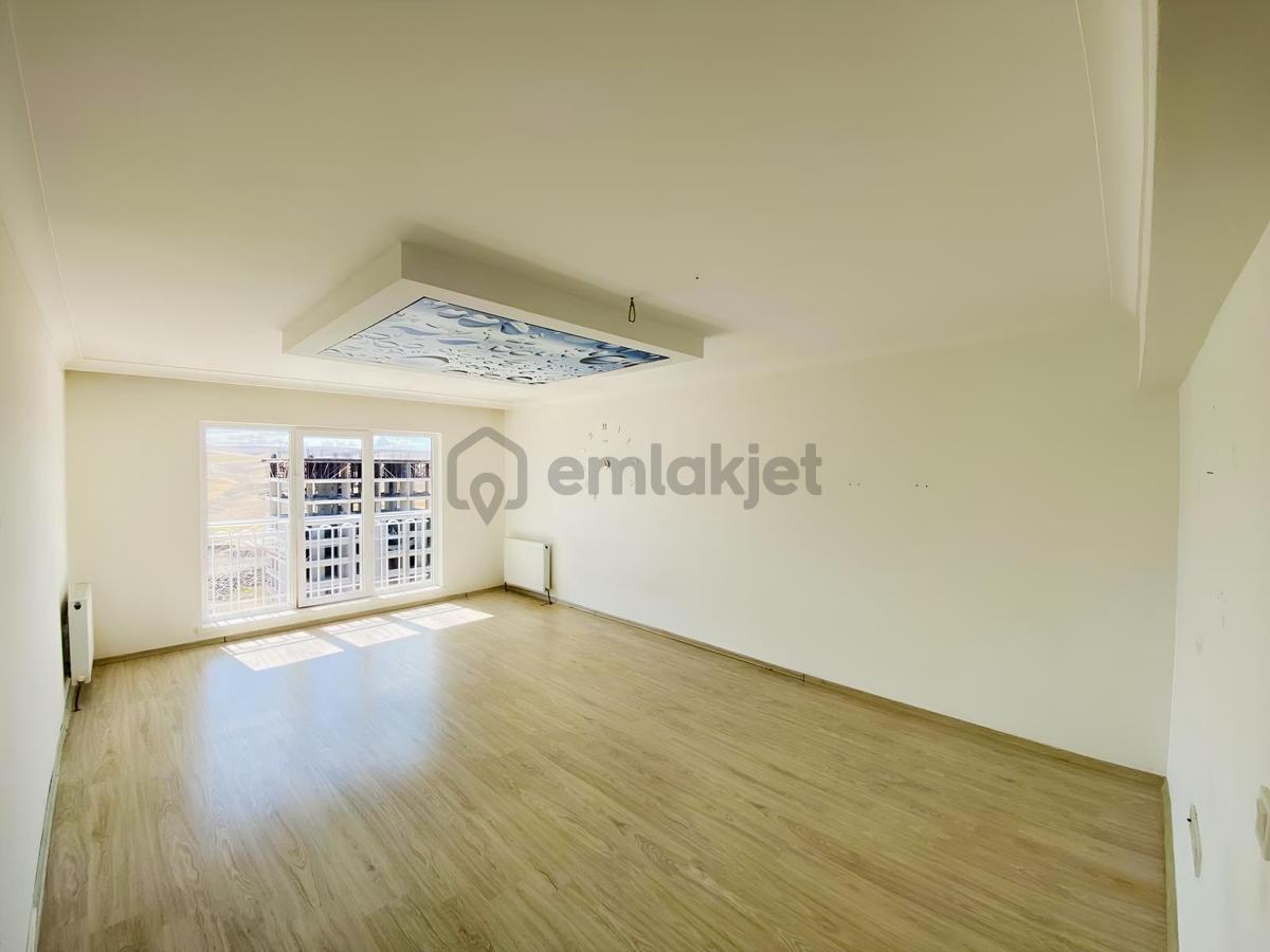 Saraycık Mah. 4+1 Tower Sitesinde E.banyo Giysi Odalı Daire - 4