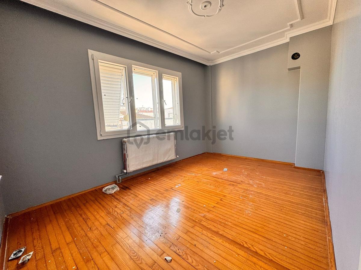 Karabağlar Eserkent'te Kiralık 3+1 Daire (doğalgazlı, Balkonlu) - 8