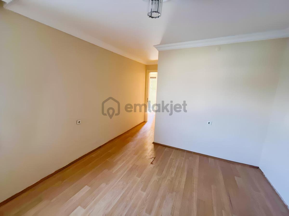 Sarıyer Mahallesi Satılık 2+1 100 M2 Daire - 13