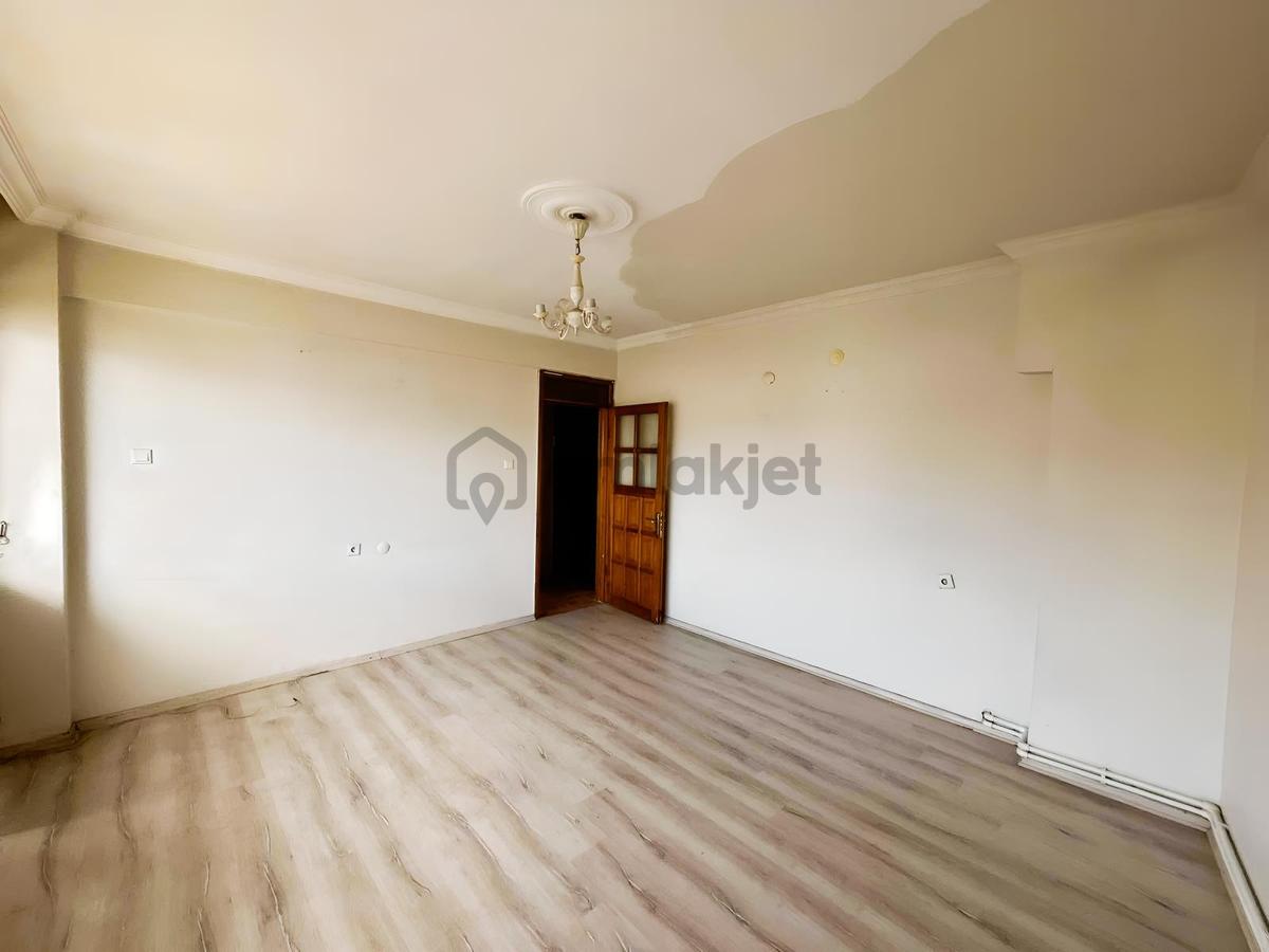 Sarıyer Mahallesi Satılık 2+1 100 M2 Daire - 2