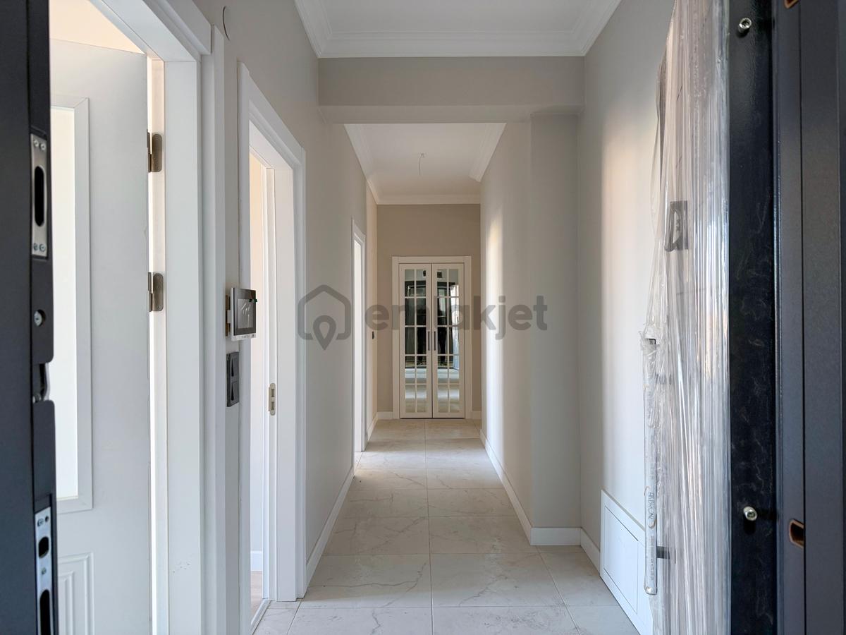 Yeni İzmir Cad Üzerinde Satılık Arakat 3+1 Daire - 7