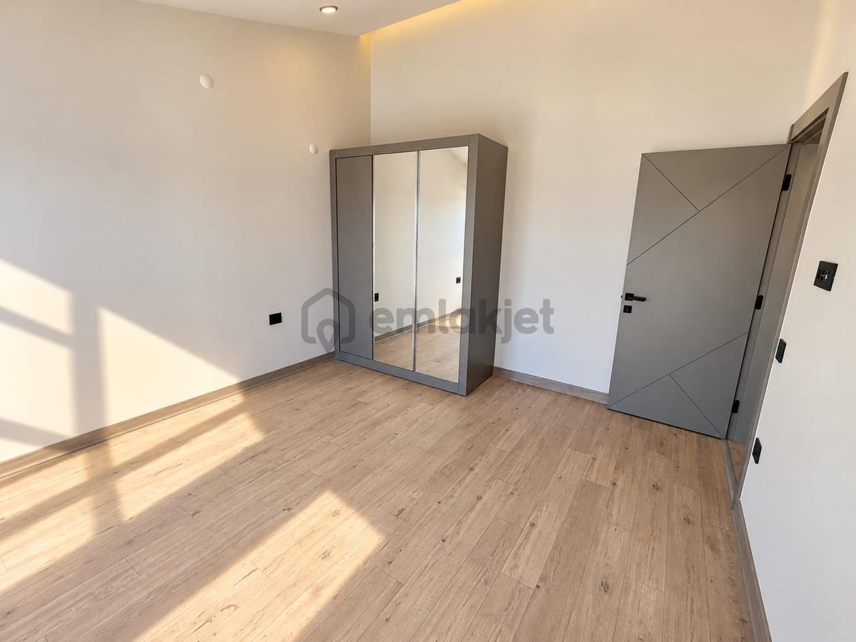 Ada Trıo Iıı - Teraslı Dubleks Daire // Rw Akar - 24