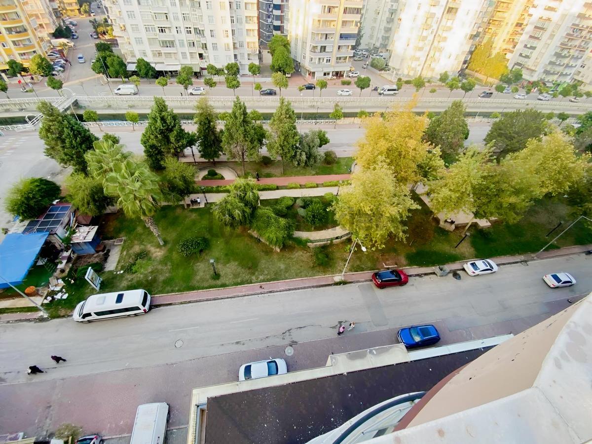 Mavi Bulvar Üzeri Geniş Oturumlu Kapalı Mutfak 4+1 - 31