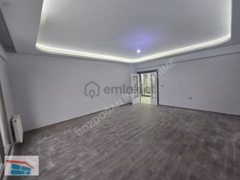 Bozdoğandan Bostanbaşı Çiftlik Cad Satılık 4+1 Daire - 4