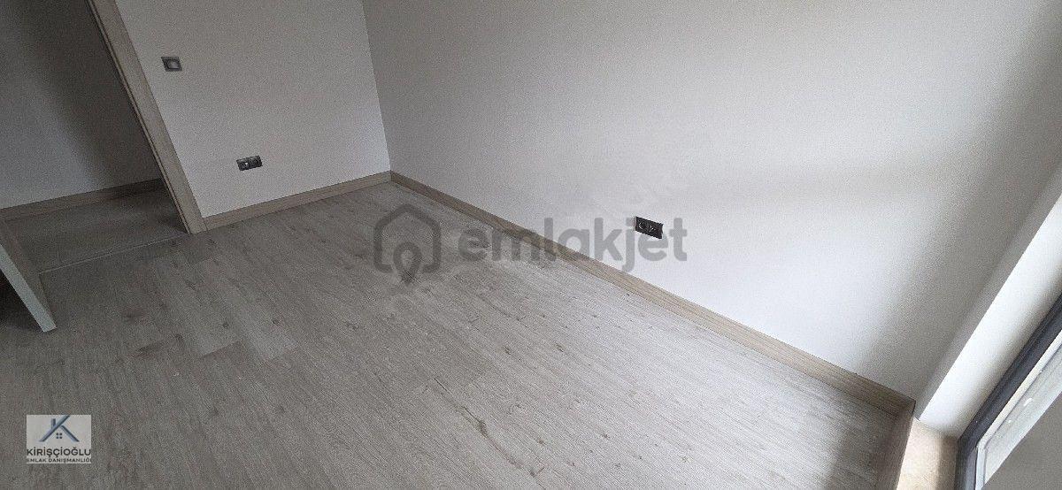 Satılık Kurtuluş Toki Konutlarında 2+1 Katta Manzaralı - 11