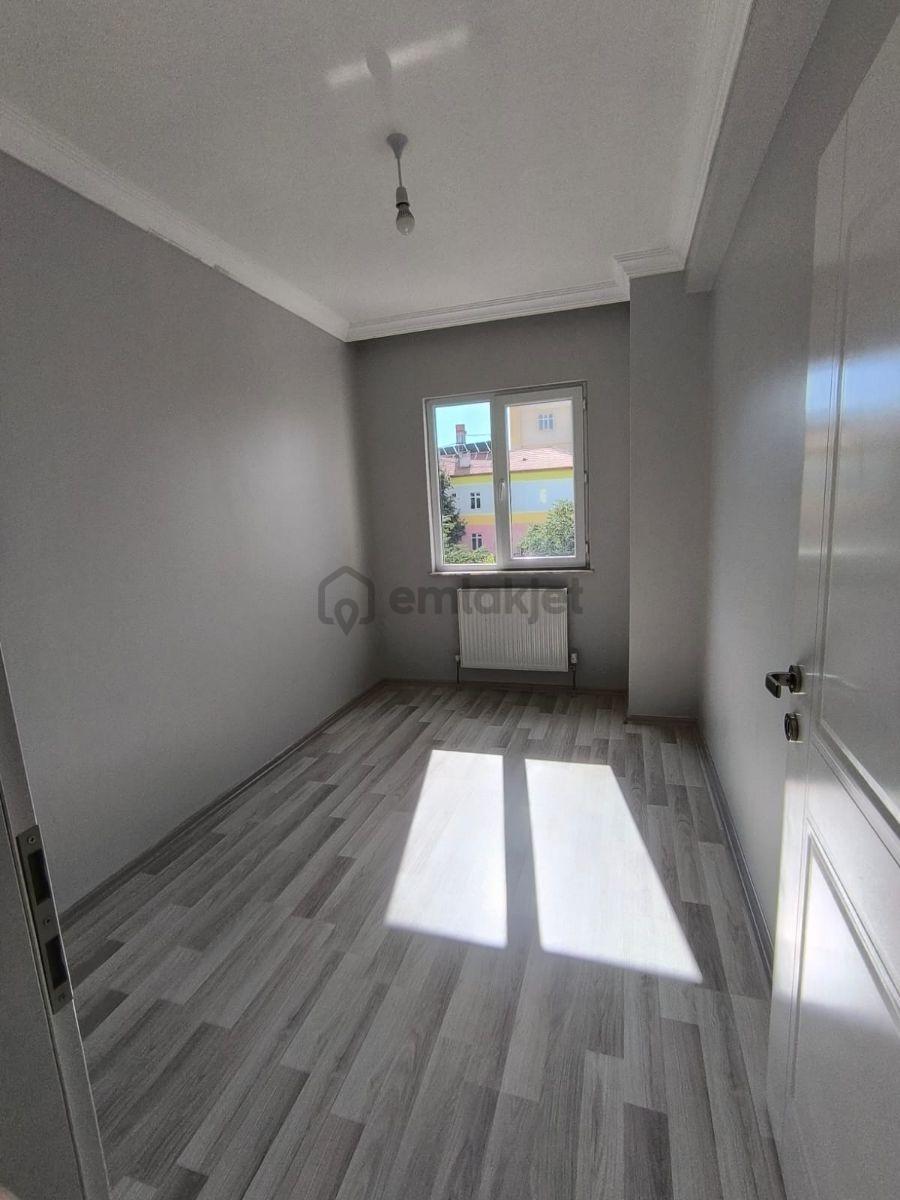Aksaray Kurtuluşta Ana Cadde Üzeri Kiralık 3+1 Daire - 14