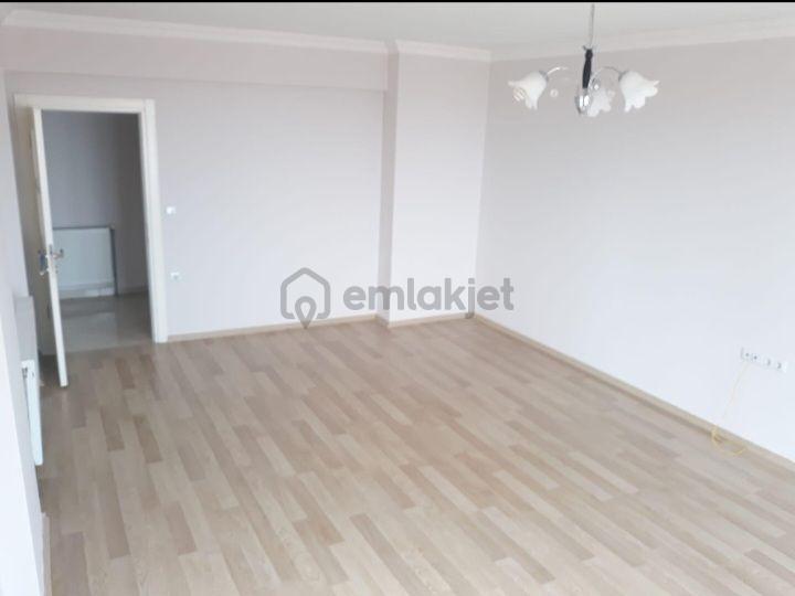 Bucak Mahallesinde 130m2 Daıremız Kiralık Tır. - 11