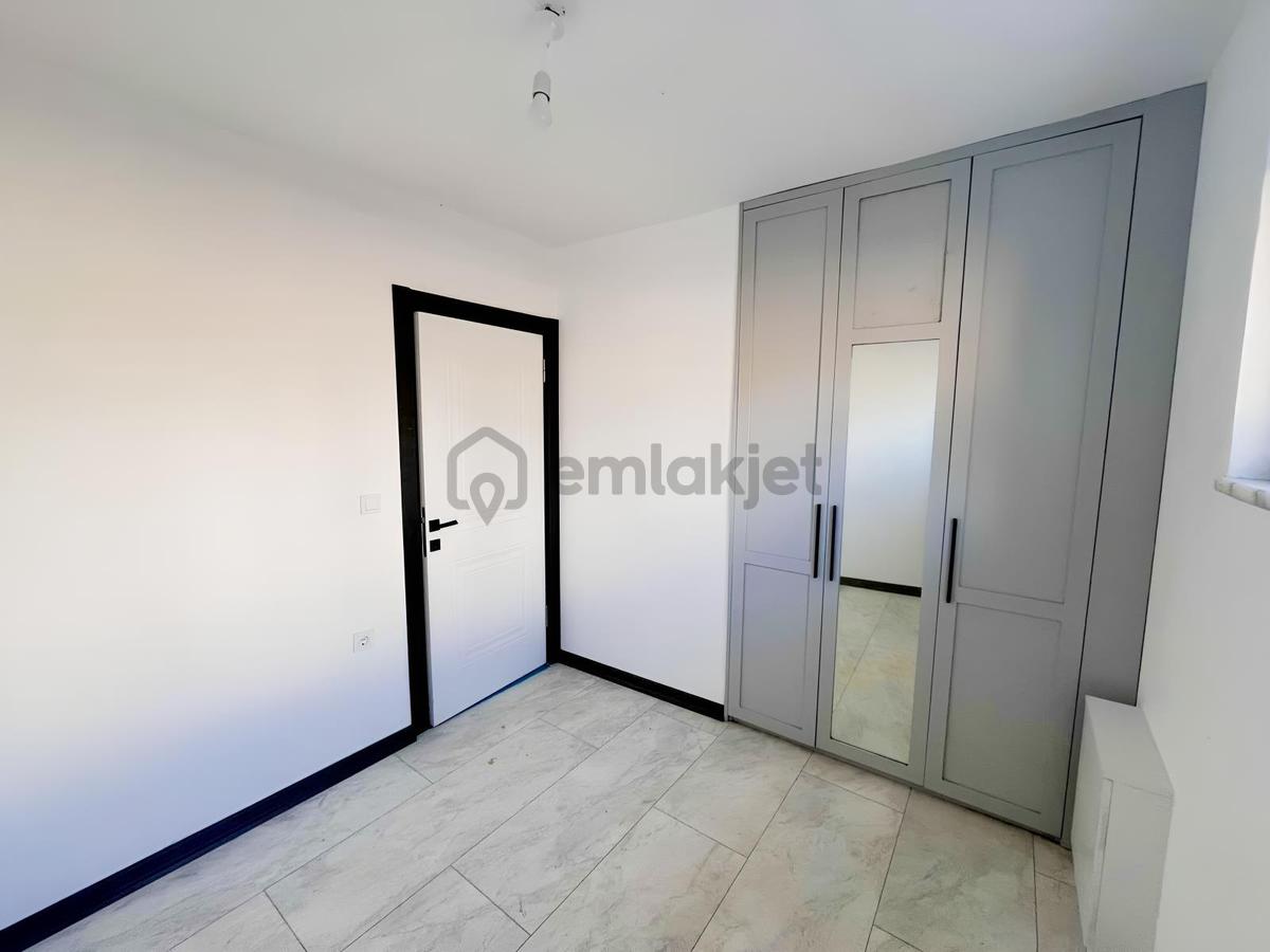 Acil Kuzulimanı'nda Tek Tapu 2 Adet 2+1 Daire. - 14