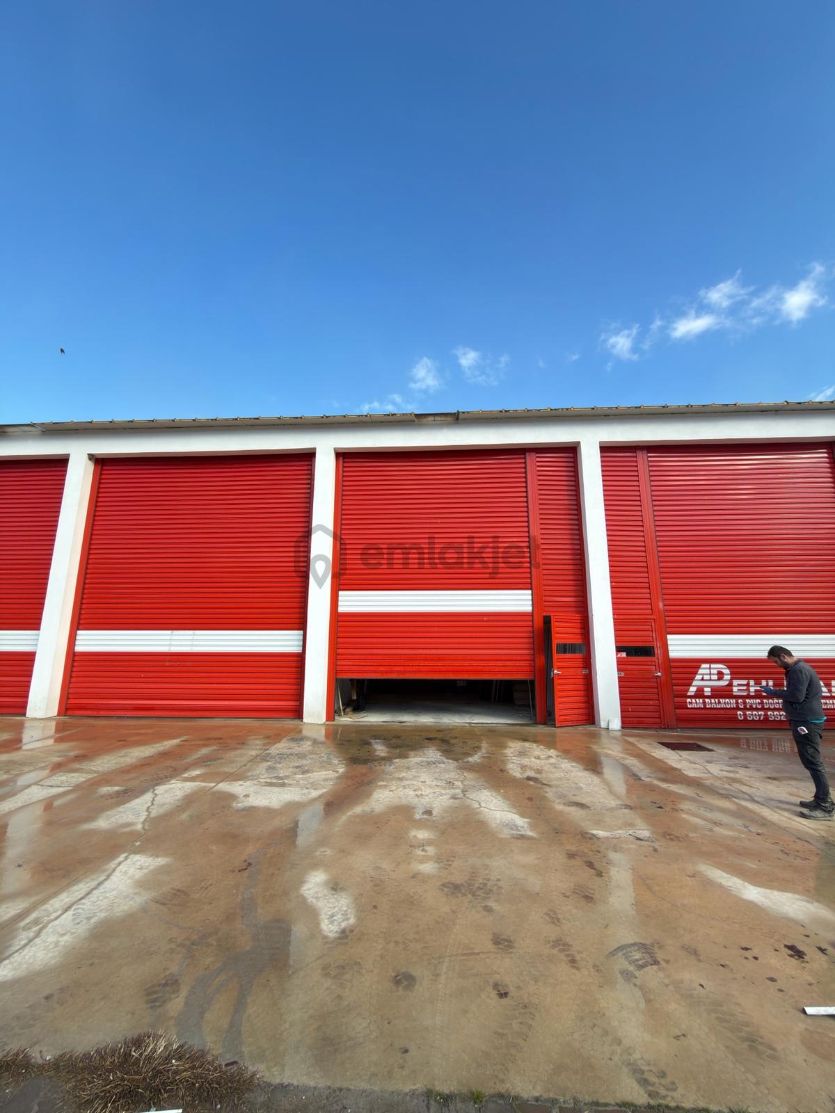 Yeni Sanayide Satılık 60 M2 Dükkan - 2