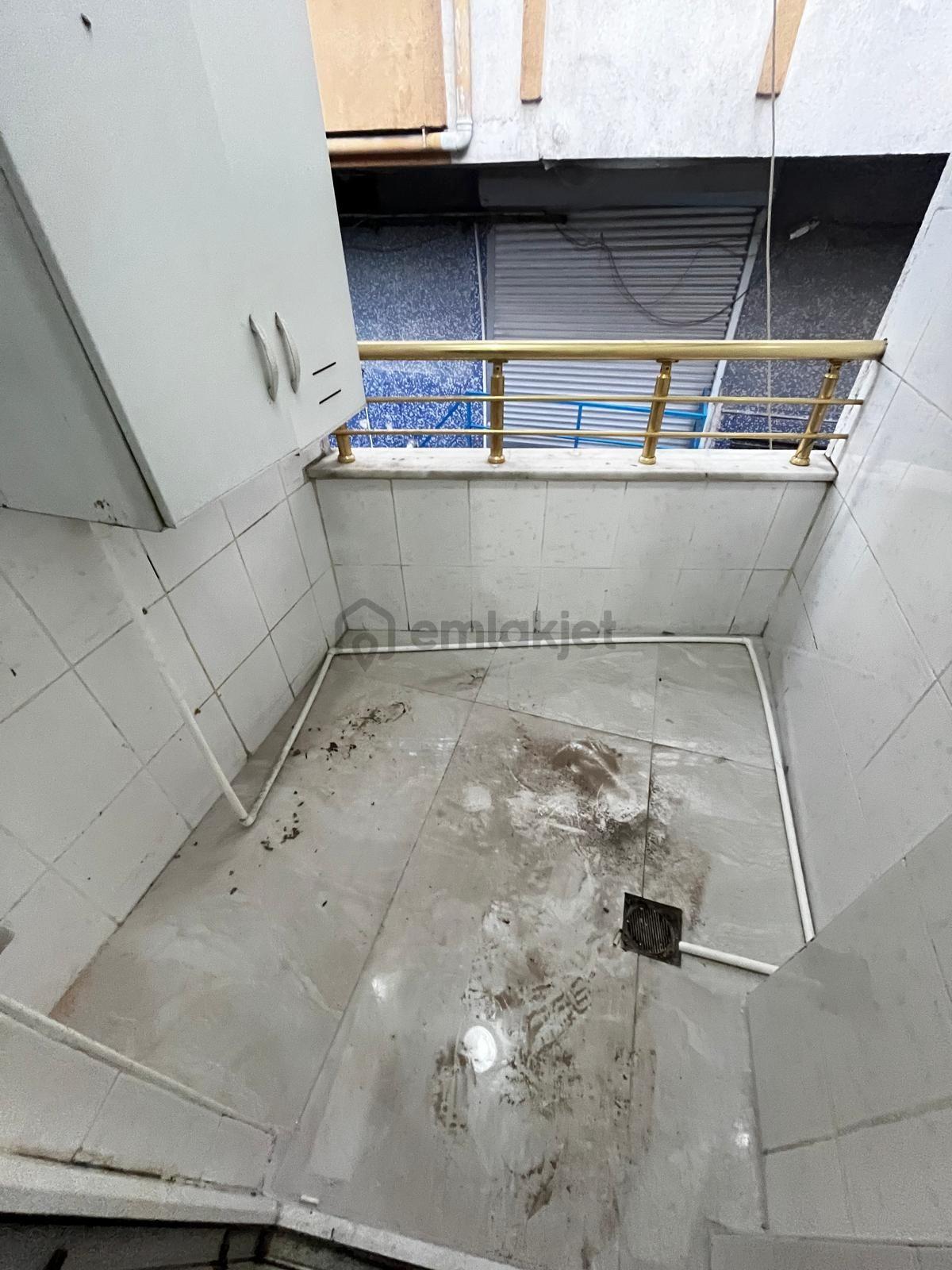 Loft'tan Tevfikbey'de Eminevime Uygun 12-13 Yıllık Binada 1.kat - 11