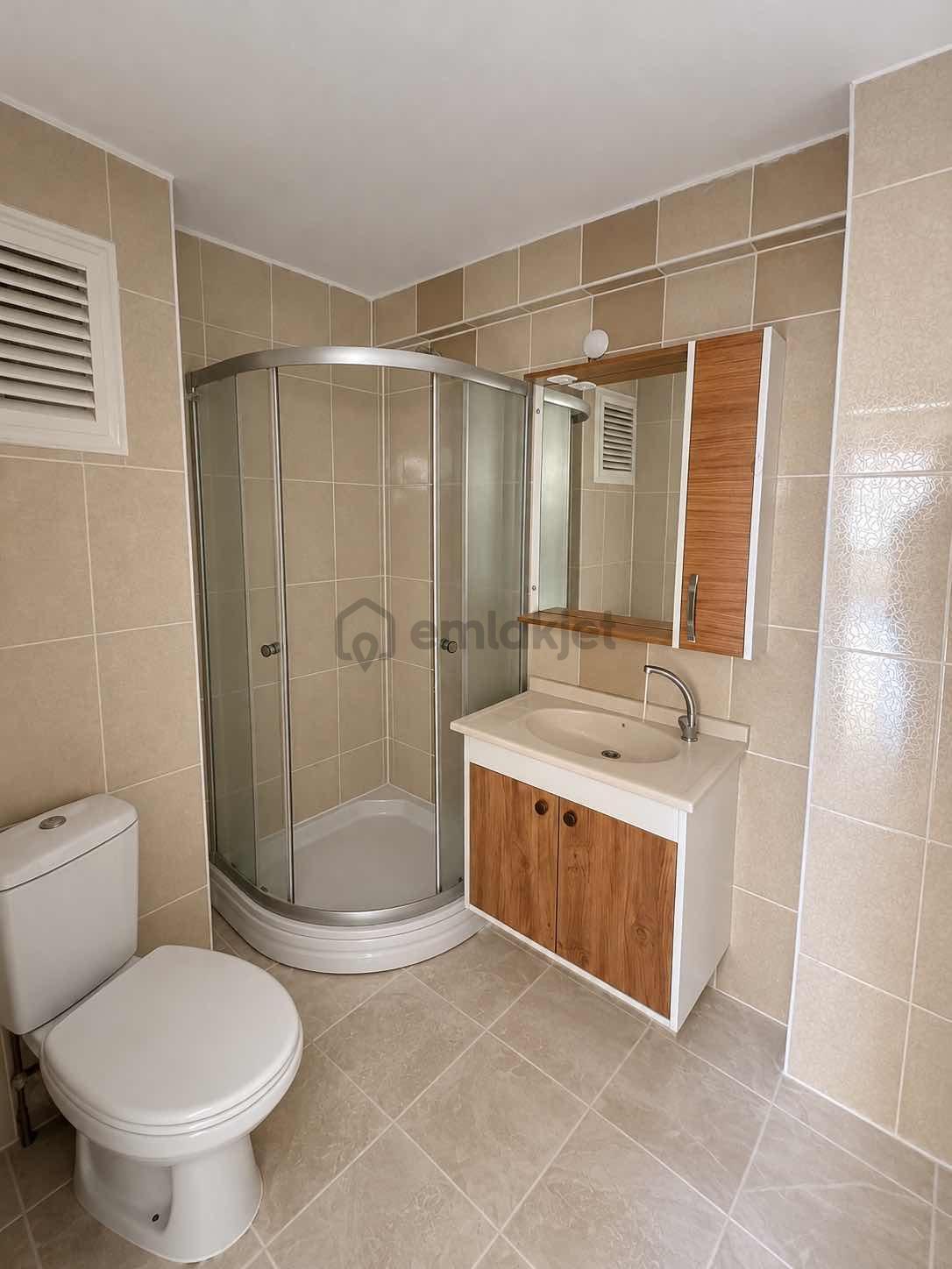 Elegant'tan Yol Üzeri Deniz Manzaralı 3+1 Daire - 24