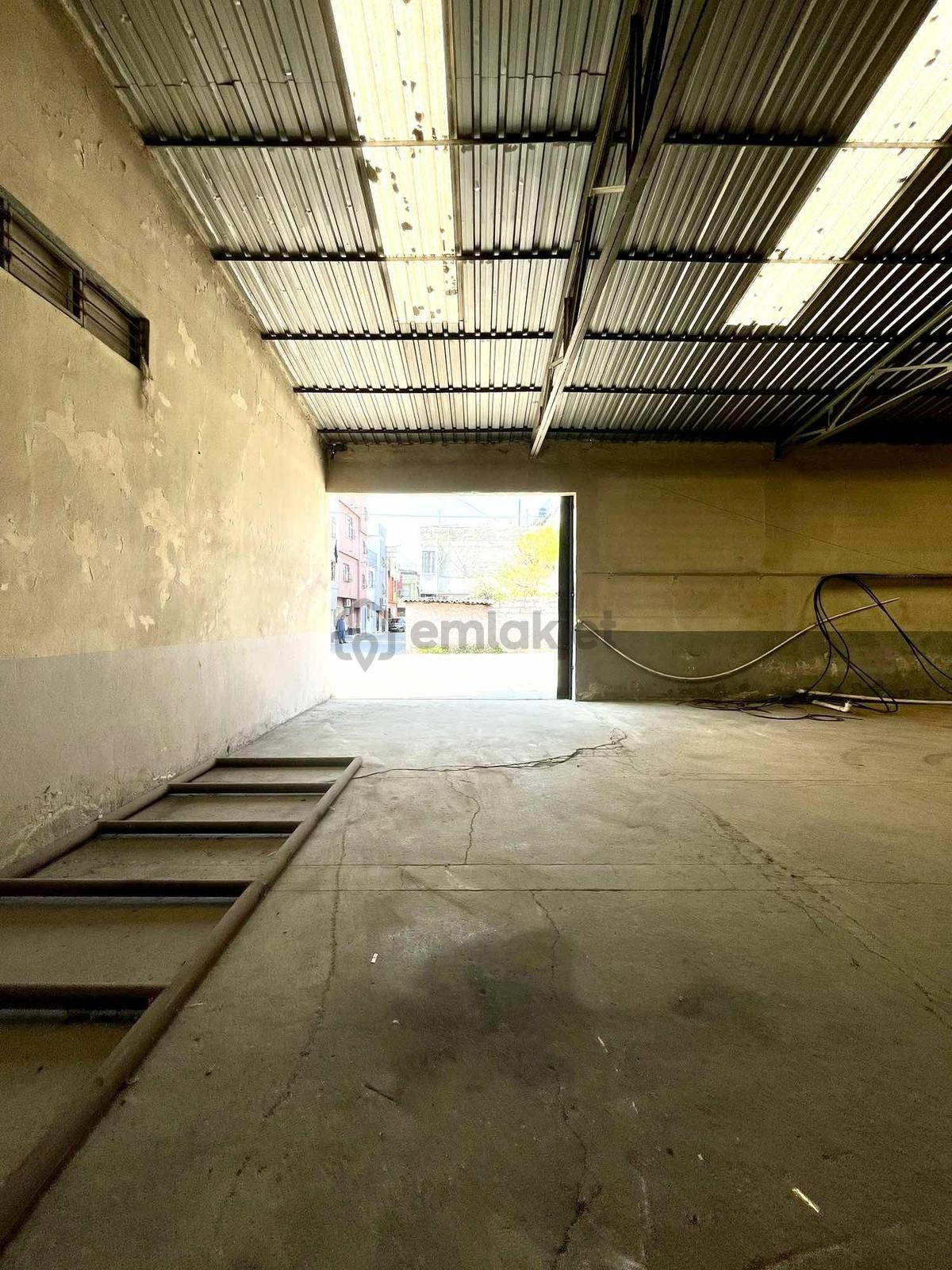 Ceyhan Yolunda 2584 M2 Depo - Fabrika - Üretim Tesisi - 7