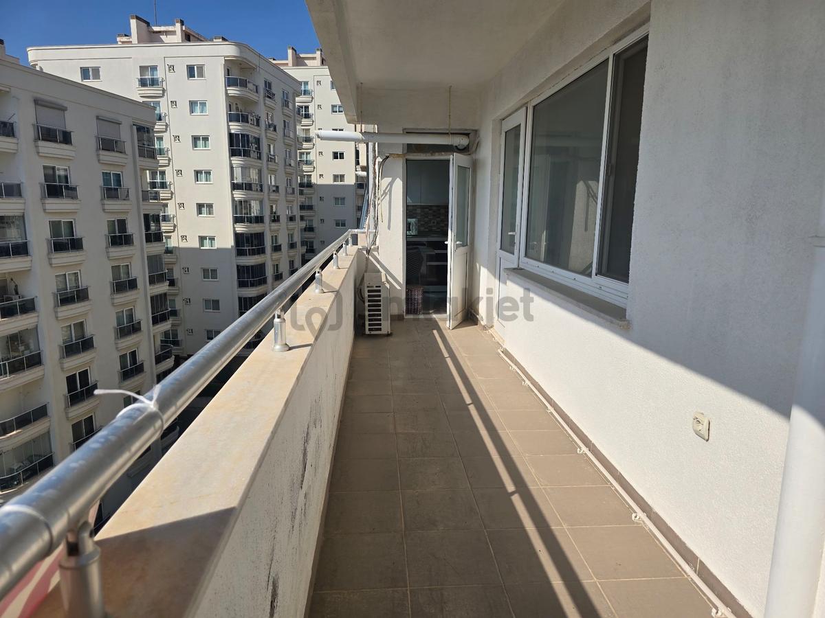 Bayraklı Körfez Mahallesi'nde Satılık 3+1 Daire - 34
