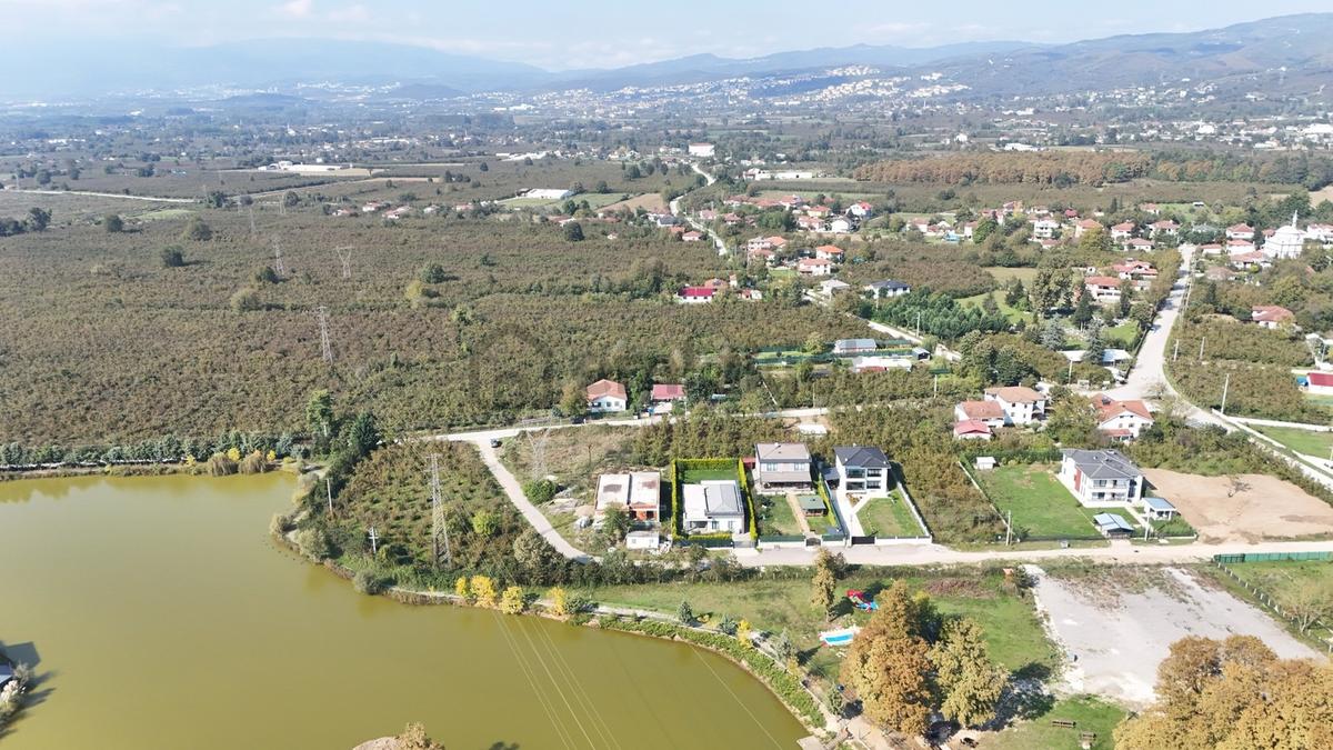 Kw Metsa'dan Muncurlu Gölet Karşısında Tek Katlı Tekil Villa - 24