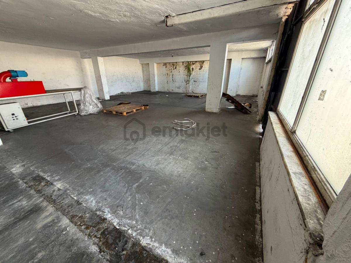 Rami'de Sanayi İçinde 250m2 İmalathane Depo Atölye - 4