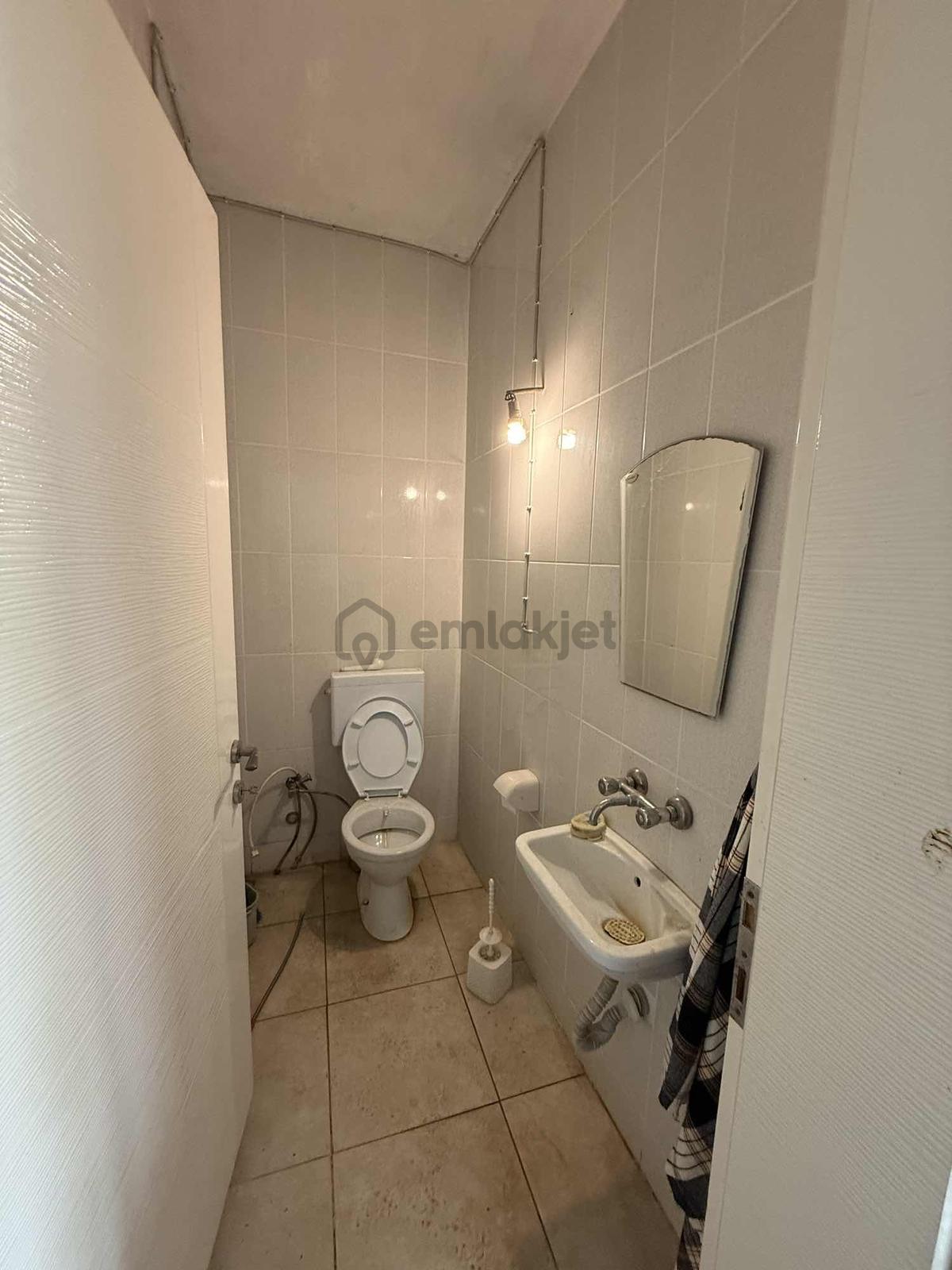Acartürk Emlak | Çiftlik Evi, İmalathane, Kapalı Sera, Besıhane - 32